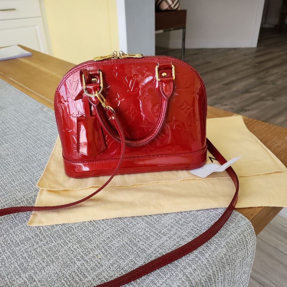 Authentic Louis Vuitton Alma BB Red Vernis 2 ways crossbody bag